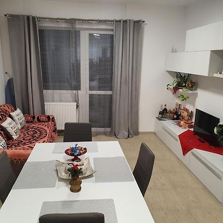 Lar Apartment Focșani Ruang foto